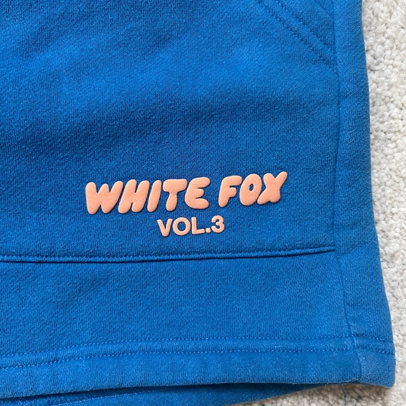 White Fox Boutique Blue and Orange Sweater - Picture 2 of 9